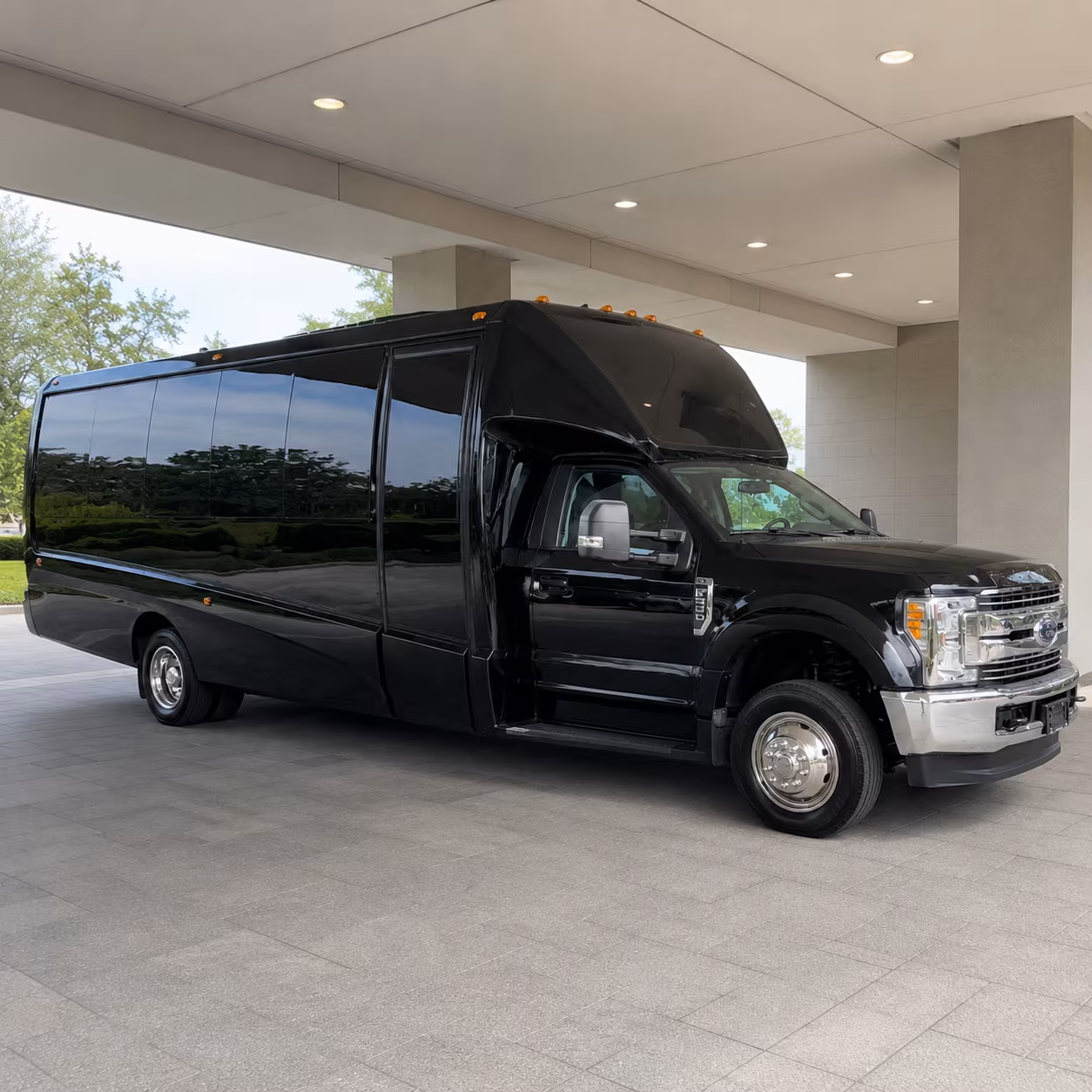 bus rentals for corporate sporting events and client entertainment in gresham