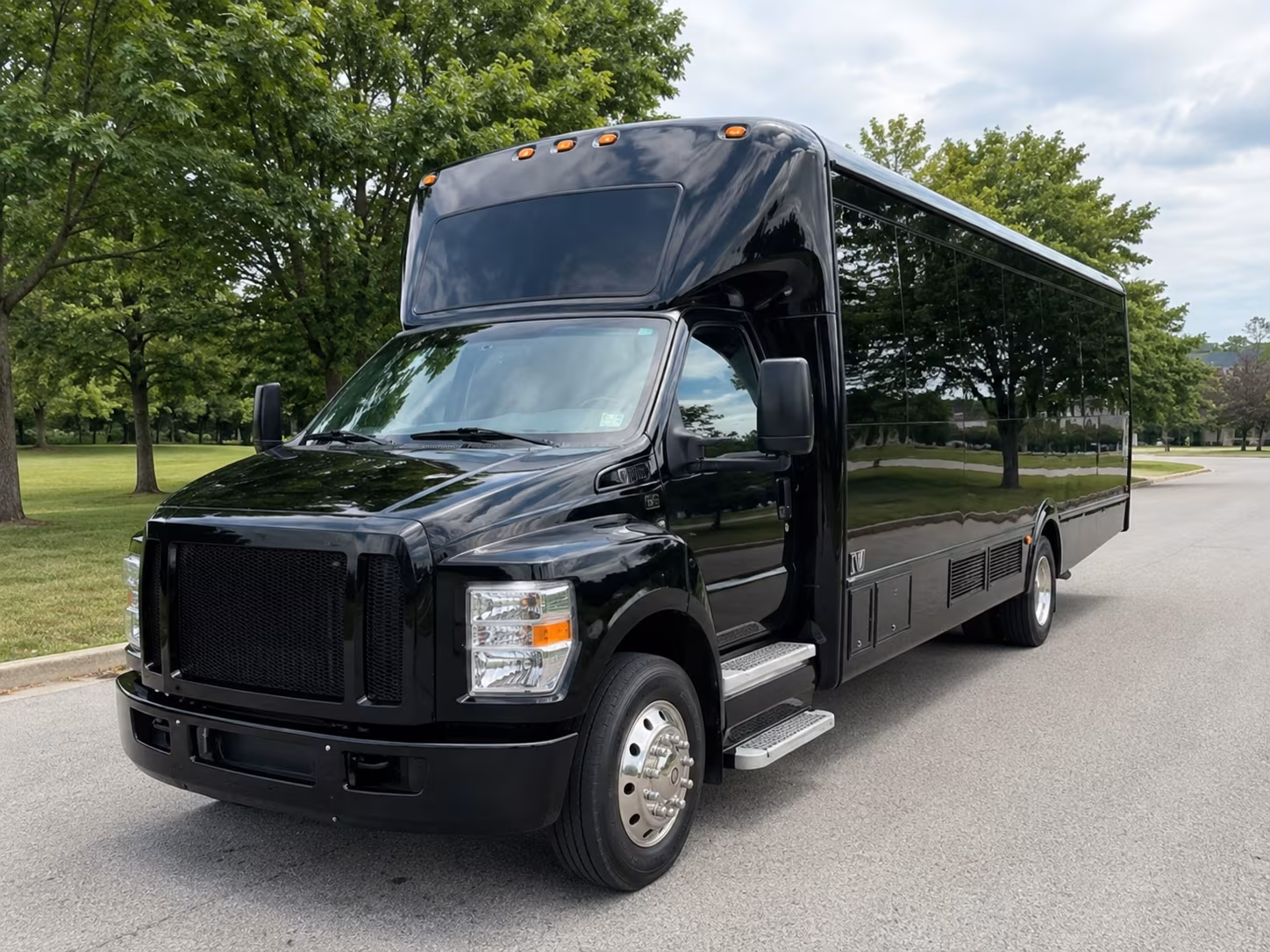 party buses to the moda center and portland arena shows