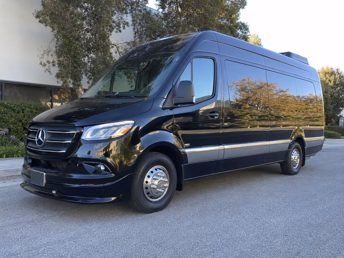 secure transportation for your next airport transfer 2