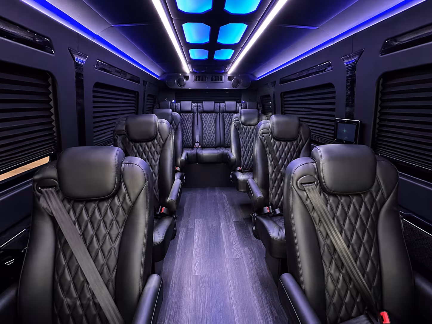 secure transportation for your next prom 1