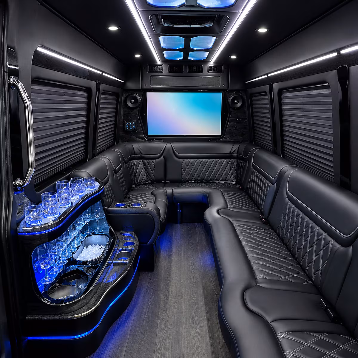 sweet 16 and quinceanera party buses in gresham oregon
